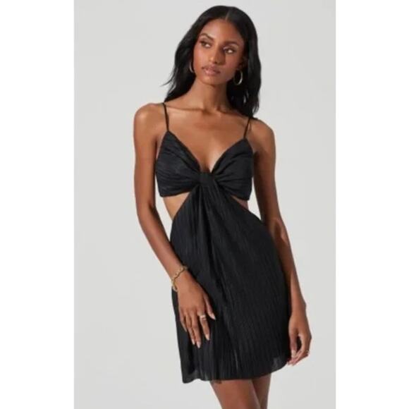 ASTR The Label Black Plisse Cut Out Mini Dress NEW - Picture 1 of 9